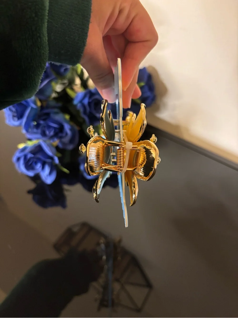 NWT Sunday State Large Floral Jaw Clips - Blue & White